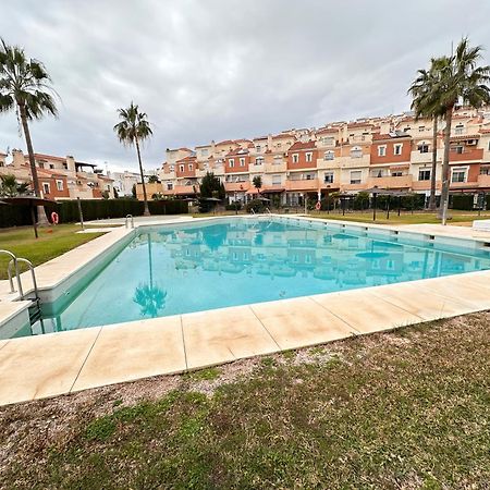 شقة La Bella Escondida Piscina Campo De Golf Solarium Y Parking En Centro Historico مالقة المظهر الخارجي الصورة